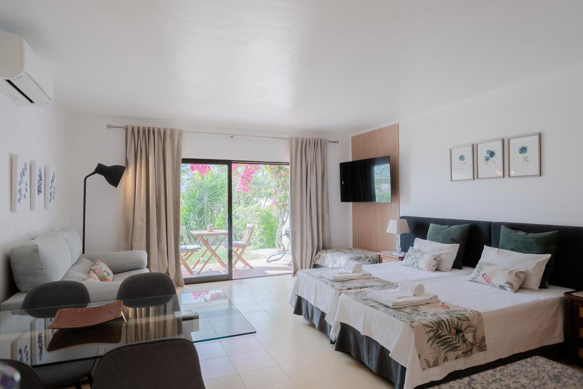 אלבופיירה Seacoast Retreat With Pool And Beach Access By Drago Rentals מראה חיצוני תמונה